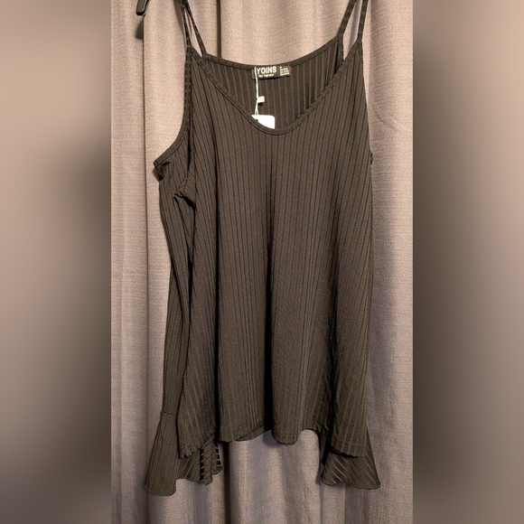 YOINS Tops - NWT Yoins Black Cold Shoulder Women's Long Sleeve Top Sz. M